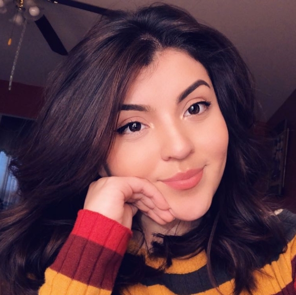 Meet your Posher, Maria - Picture 1 of 4